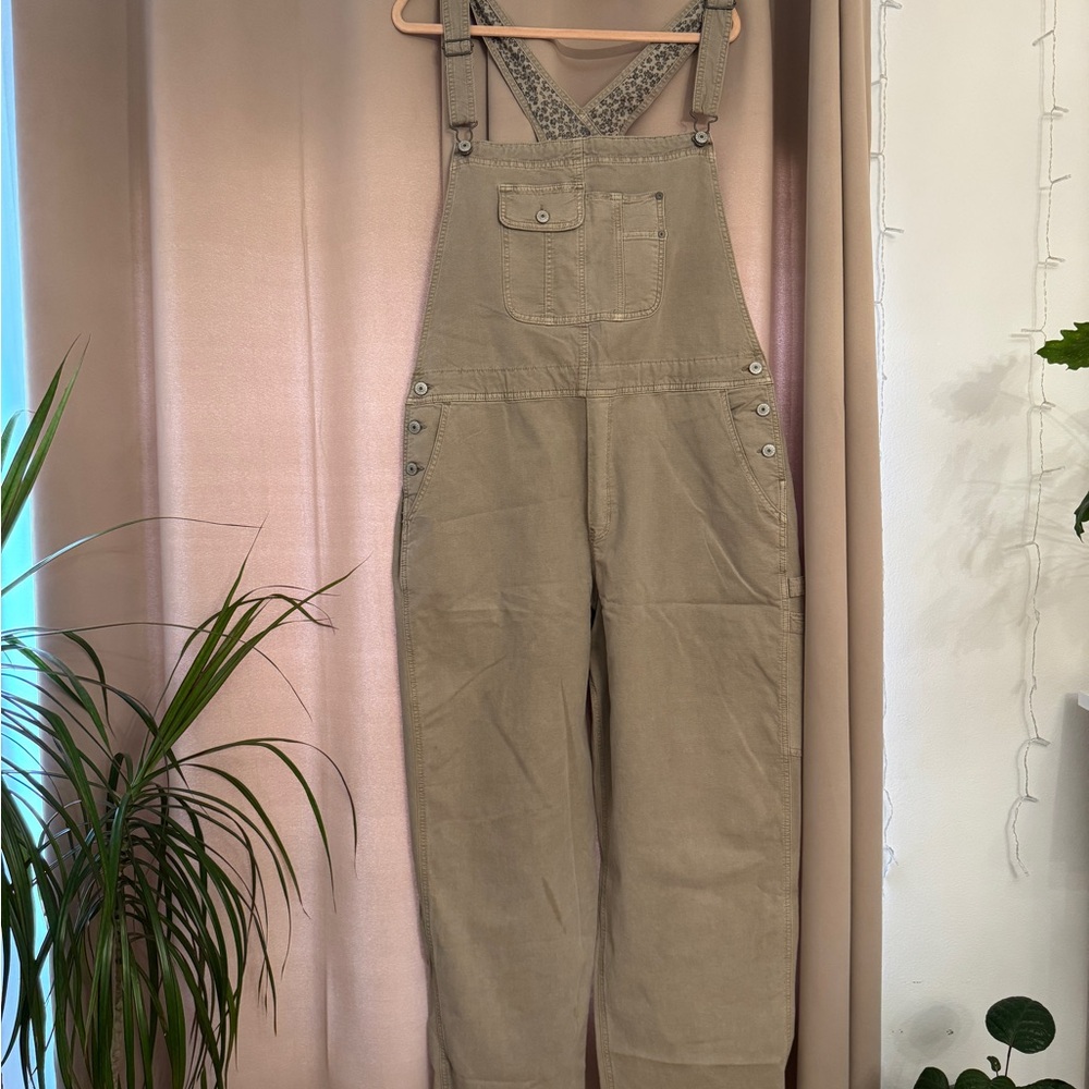 American Eagle Outfitters Tan Overalls Classic Workwear Style